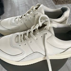 Everlane Sneakers